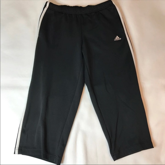 women's loose fit capris